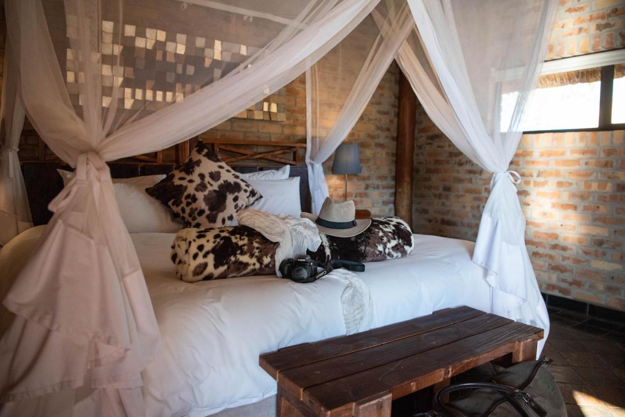 Morakane Safari Lodge Vryburg エクステリア 写真